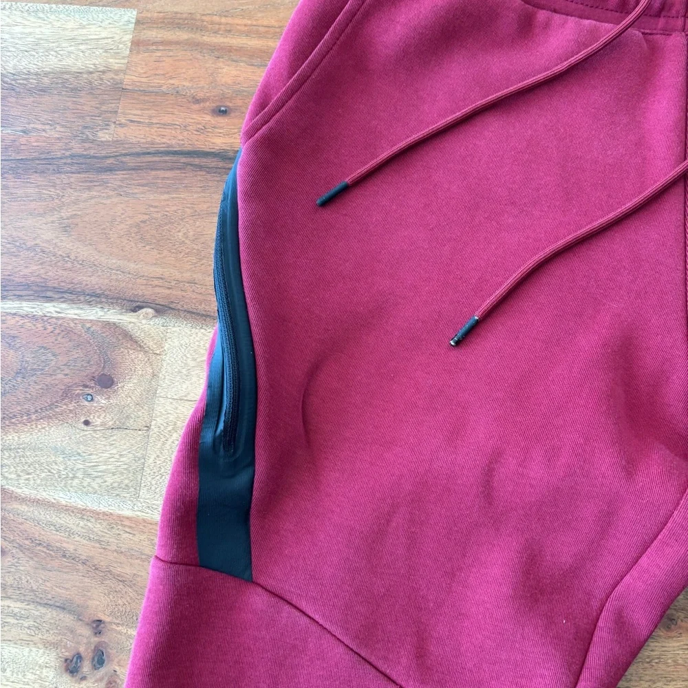Nike Sportswear Tech Fleece Joggers - Team Red/Black - Men's Medium